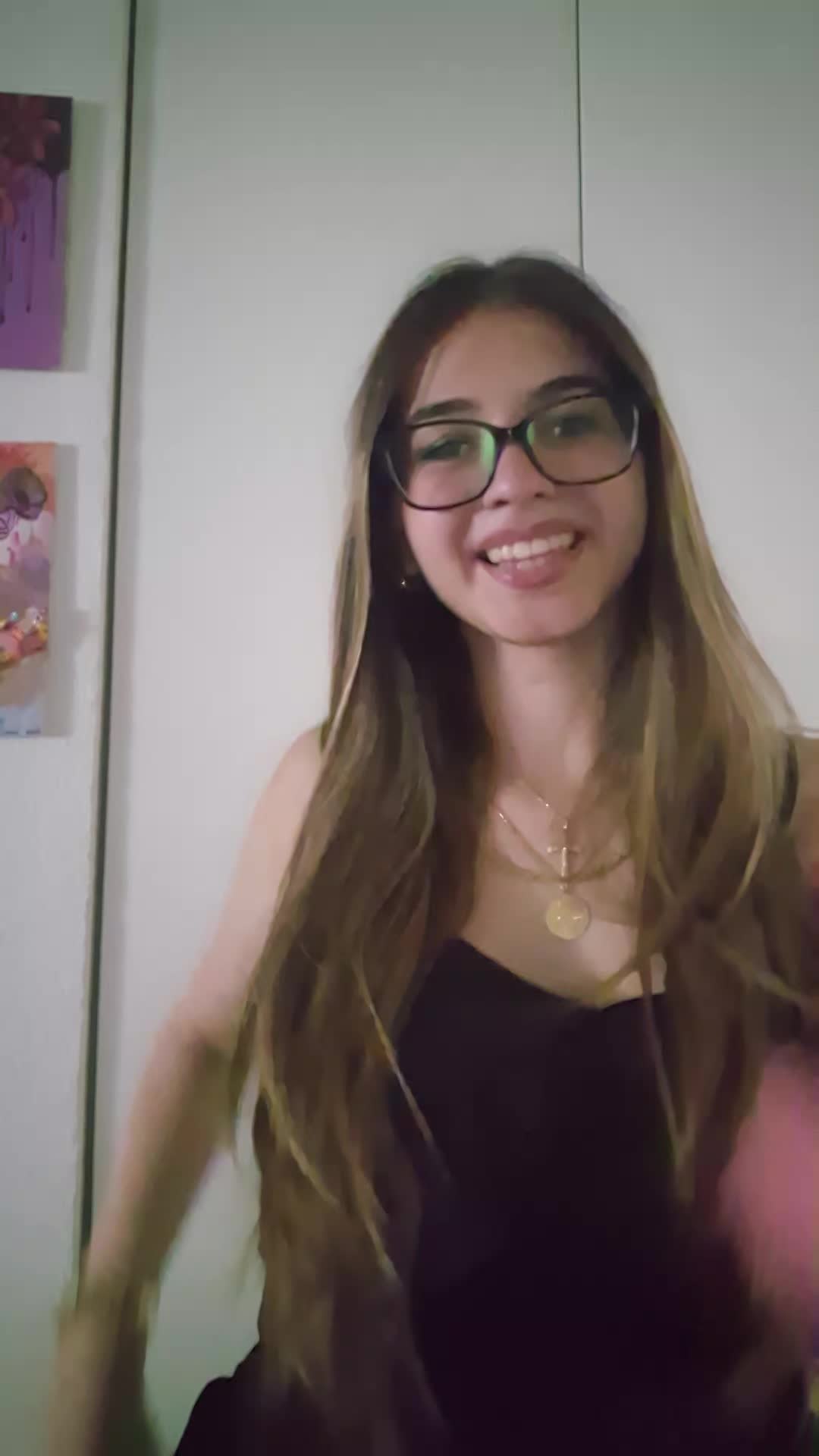 @𝒗𝒆𝒓𝒐𝒏𝒊𝒌𝒊_