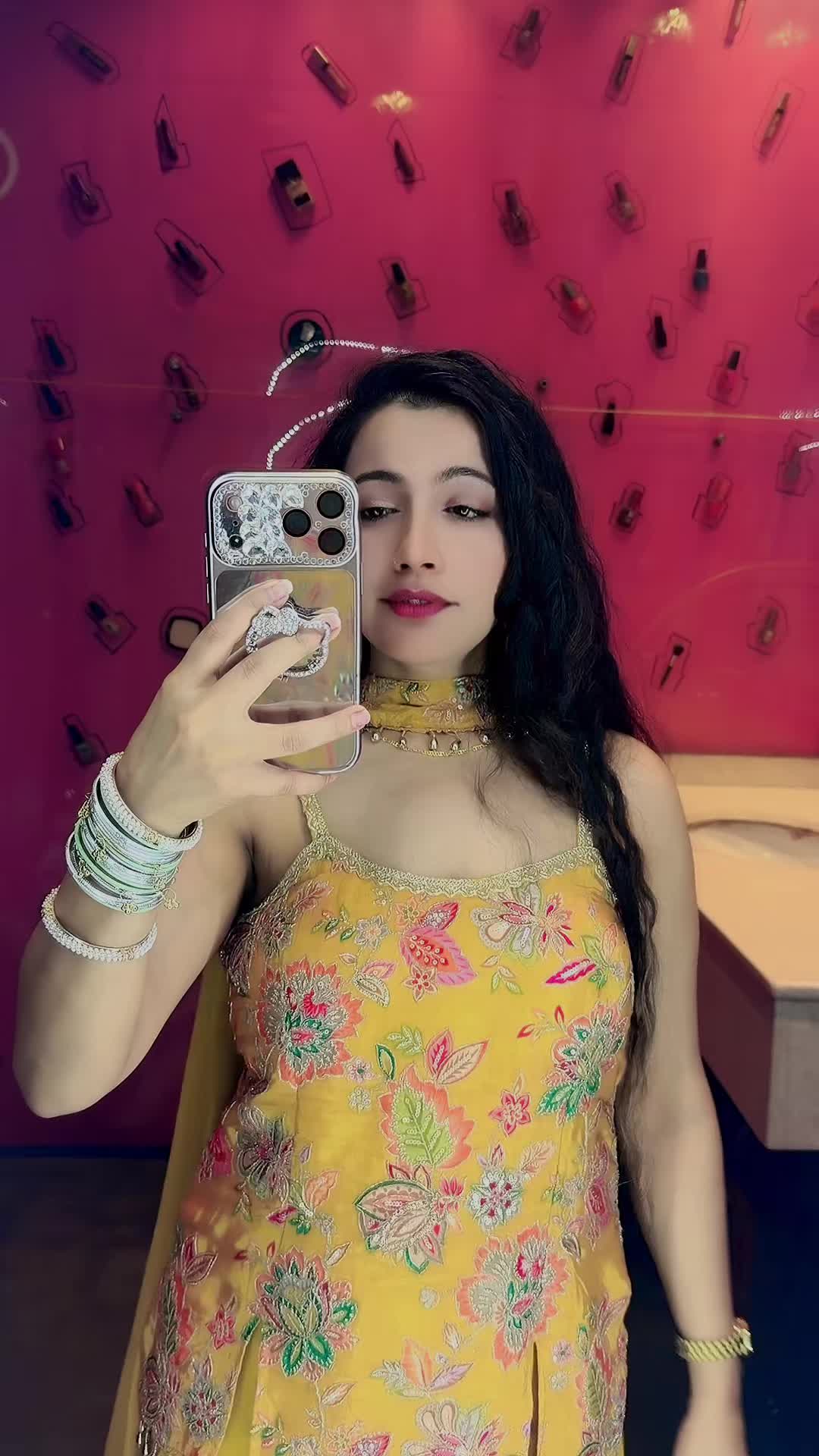 @👸SiRu❤️🤟🥀