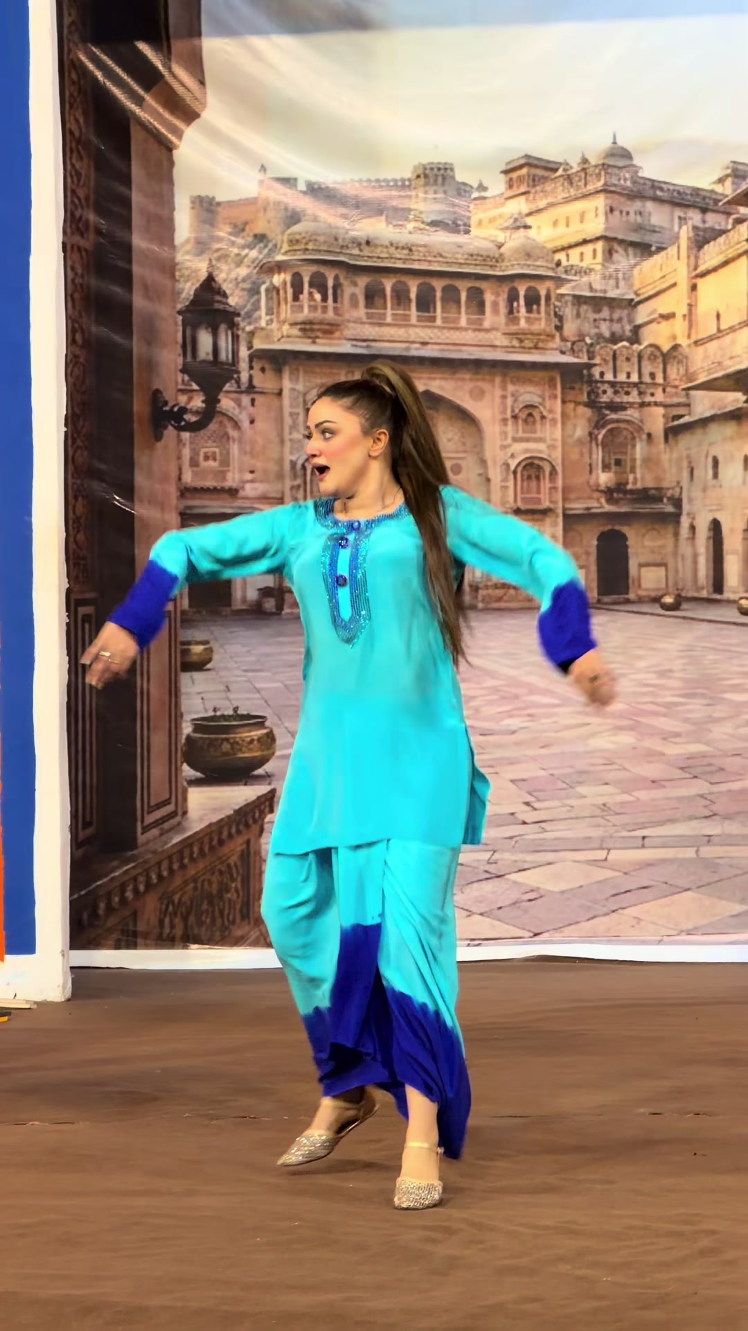 @Pakistan Stage drama 🎭 💃