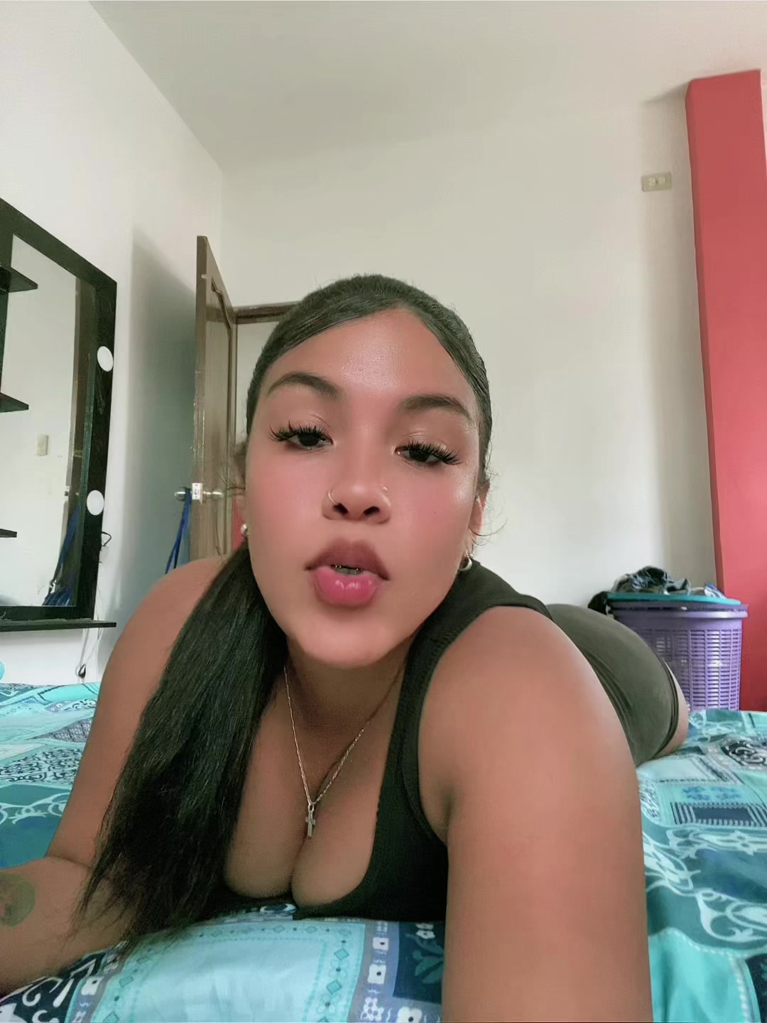 @Juleydy