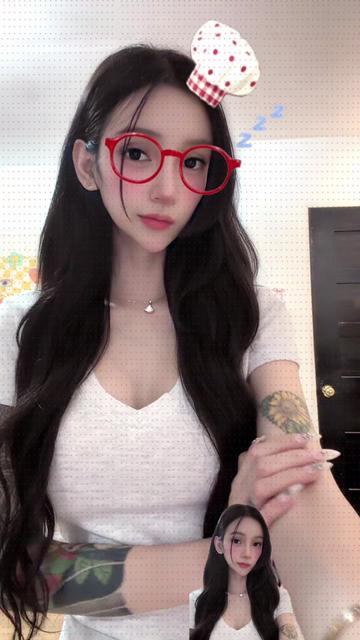 @AHLINA_👼
