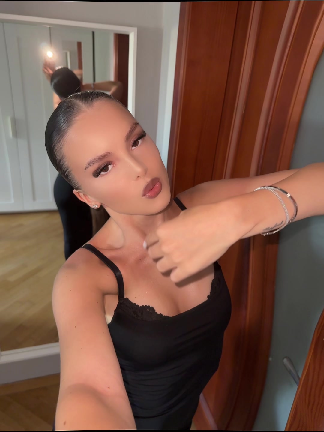 @Vanessa