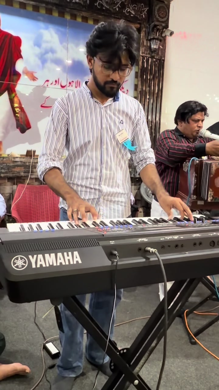 @Amir Niaz live beats