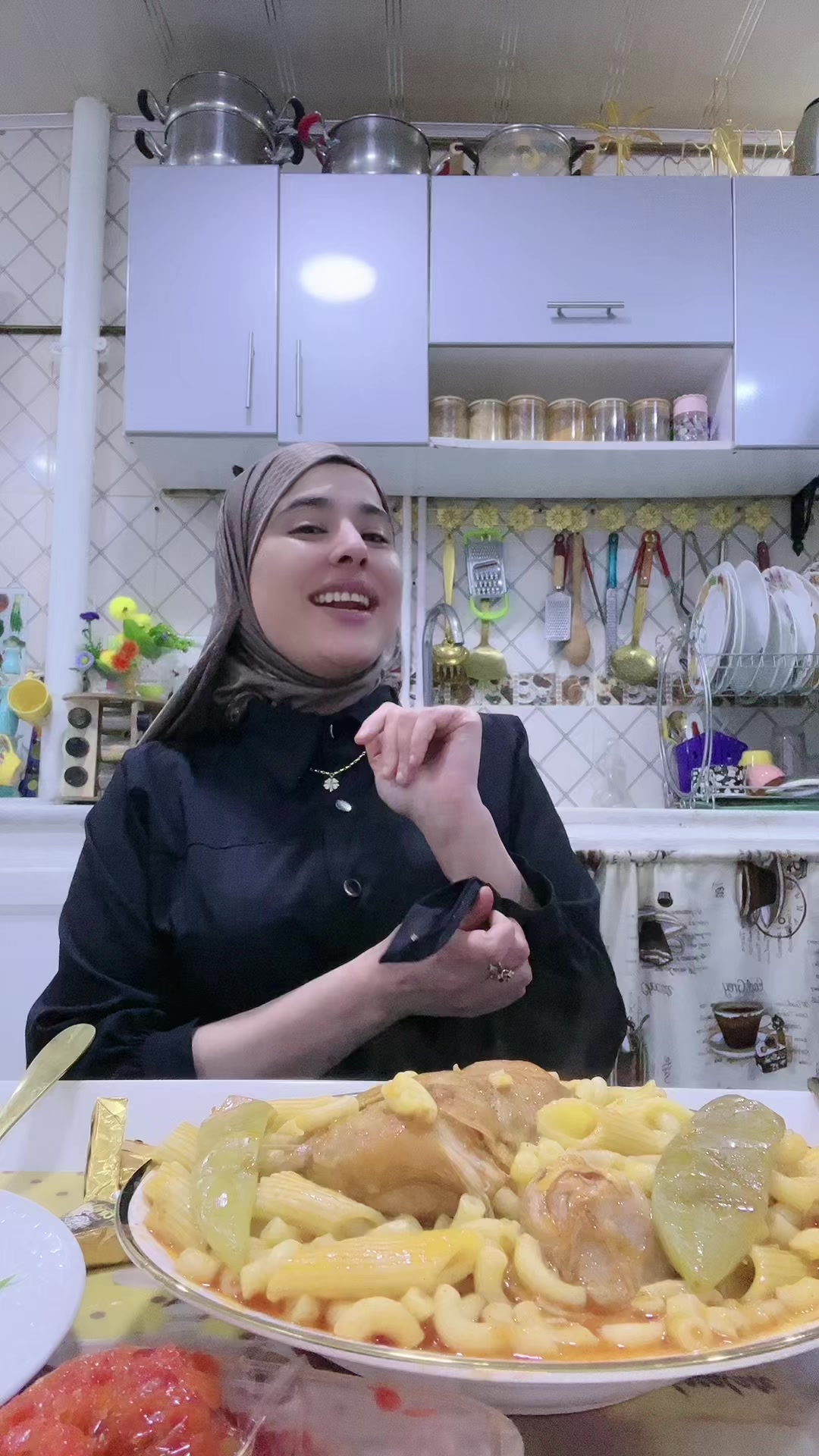 @بثينة شيبان Bouthaina Chibane