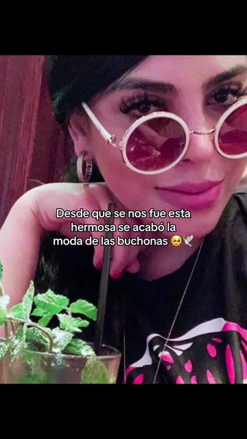 @Clau8af 🎱🪩🍸🛍️