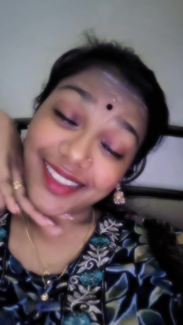 @பாரதி🖤🌻