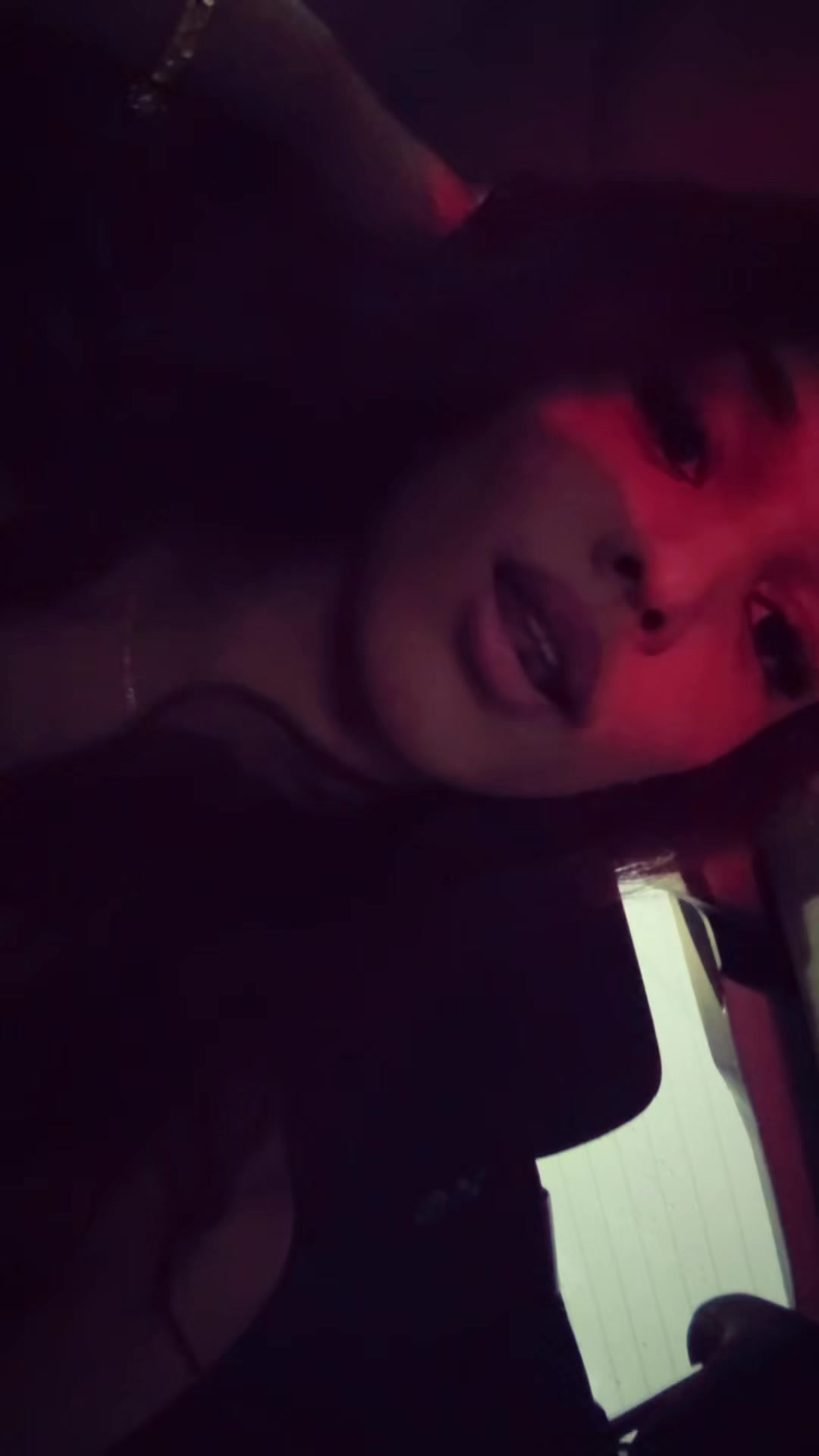 @Desireeeeeeeeeee3