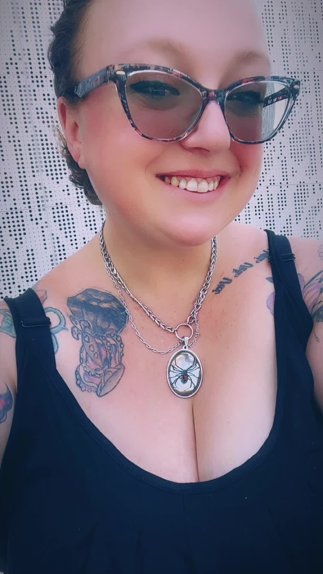 @Half Moon Crystals & Oddities
