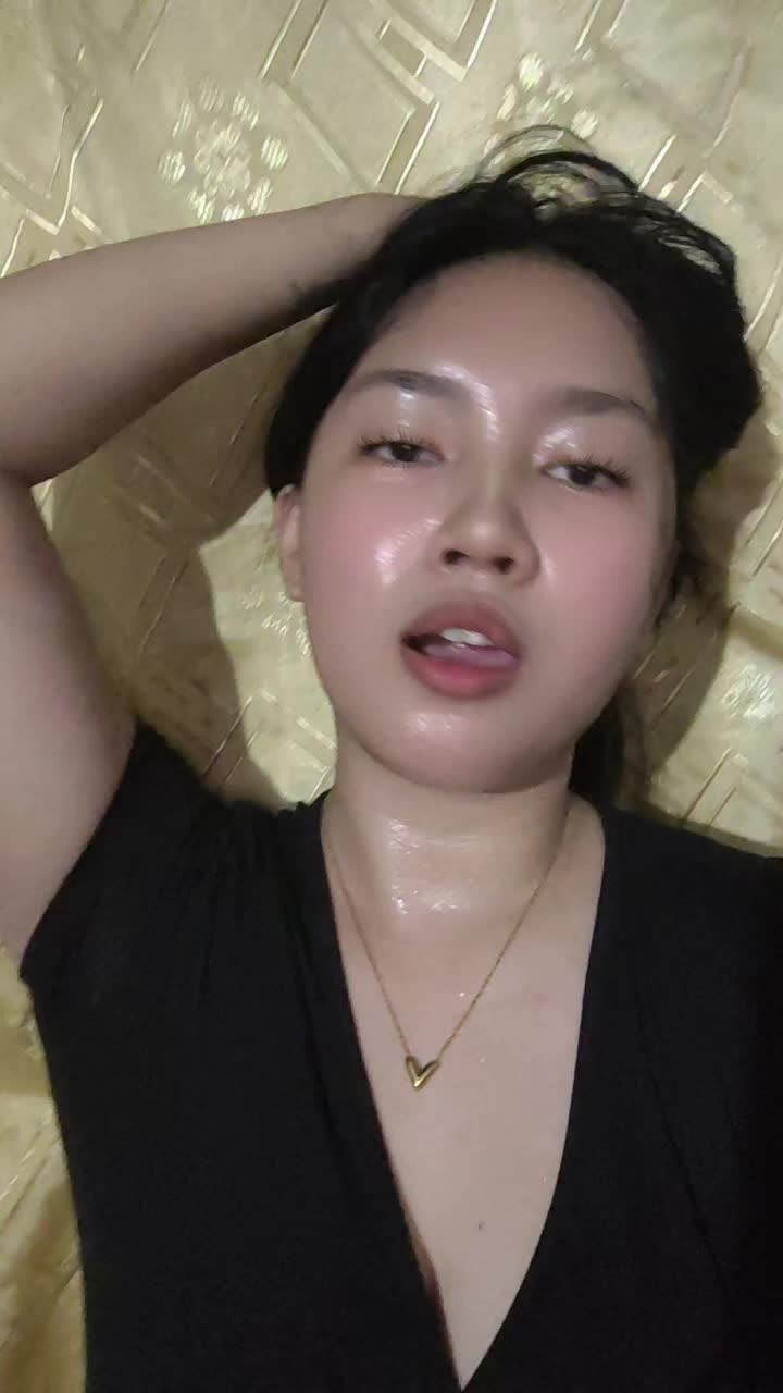 @Peachyy🍑