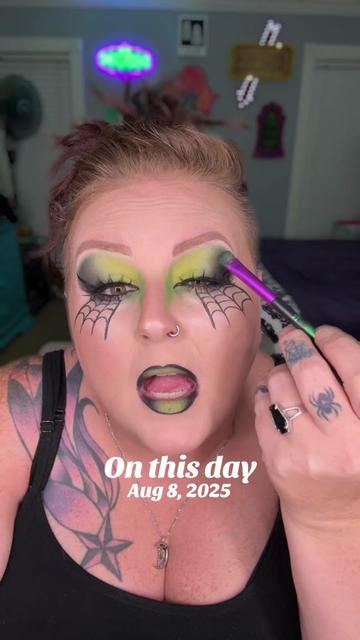 @VoodooVixen