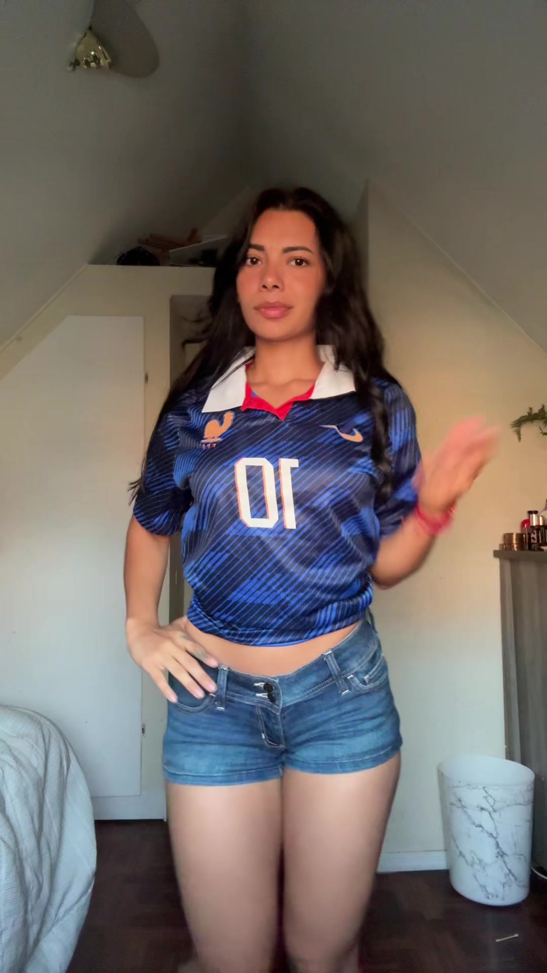 @thefarawayfan