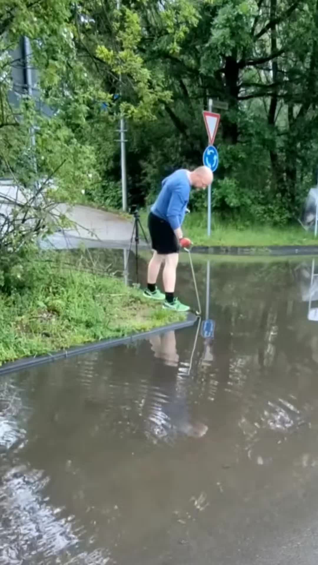 @Satisfying Drains