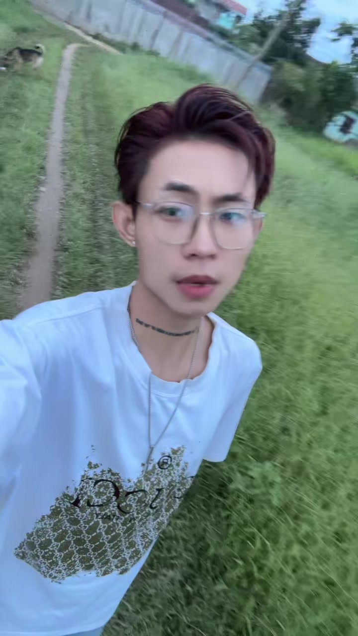 @秋菲