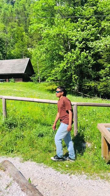 @Sankar Dhami🇳🇵🫶🏽🇸🇮