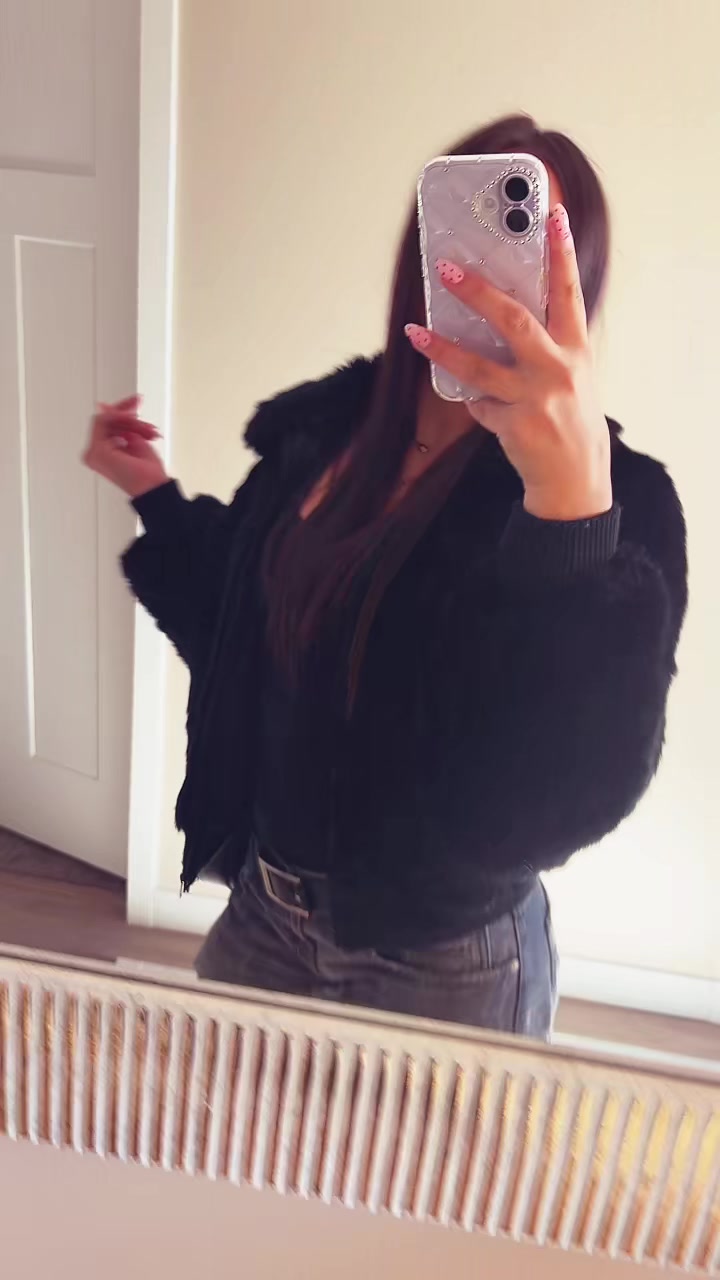 @chloecooper53