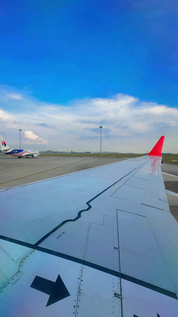 @𝑨𝒍𝒊 𝑳𝒐𝒗𝒆𝒓 🇸🇪