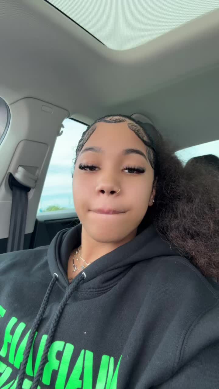 @MiaBaby