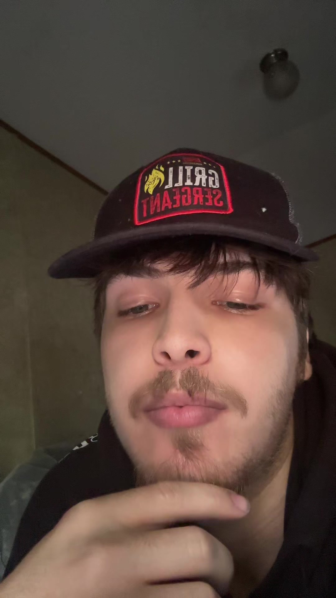 @️