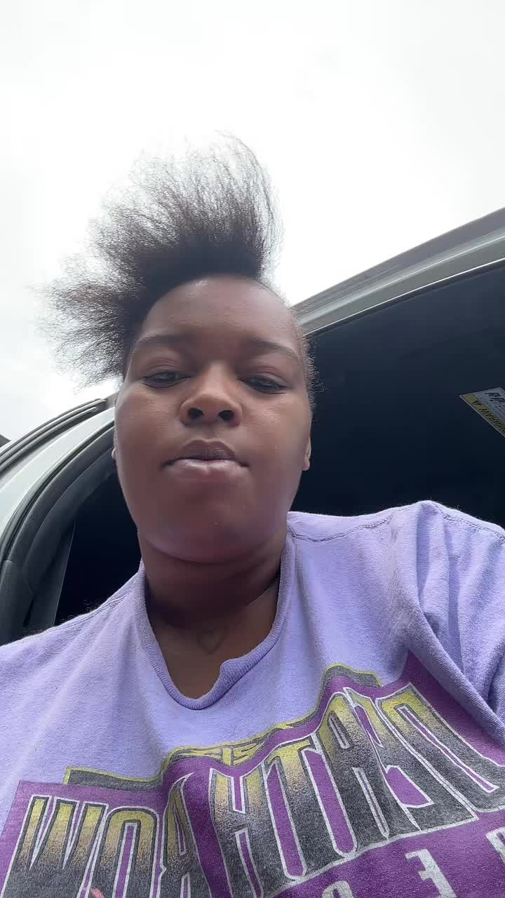 @StrawBerriiNicole
