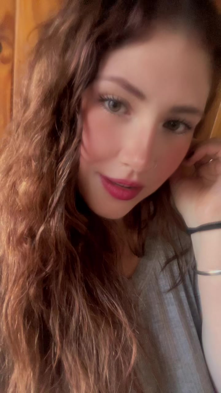 @NicoleBorea