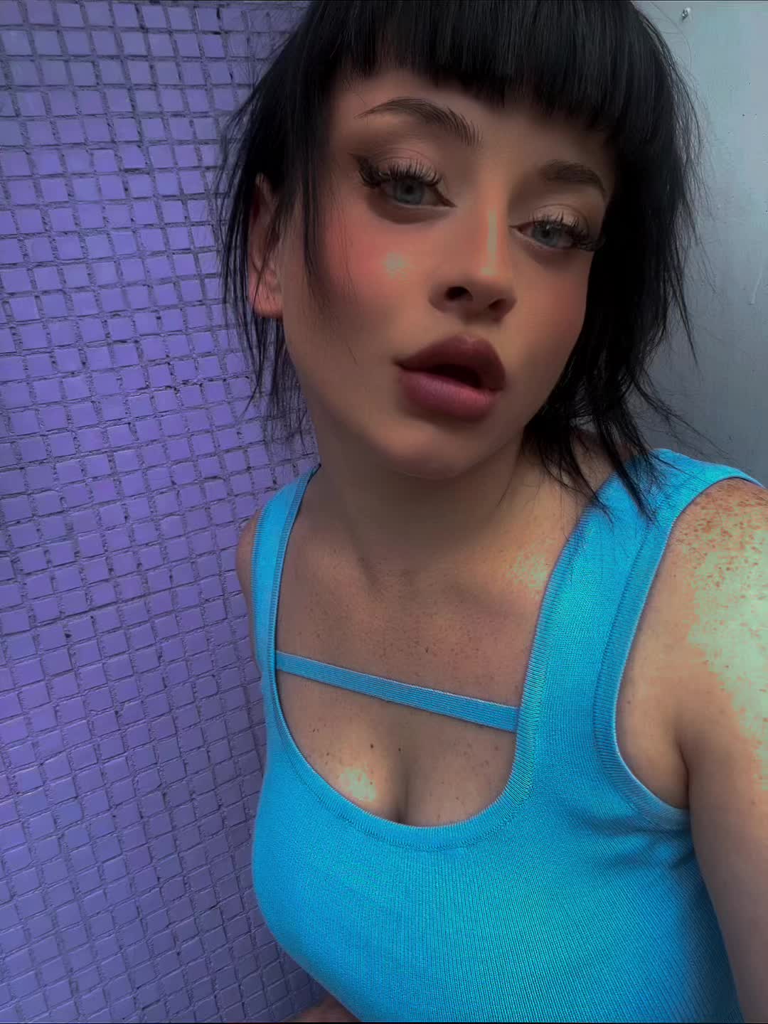 @Валерия
