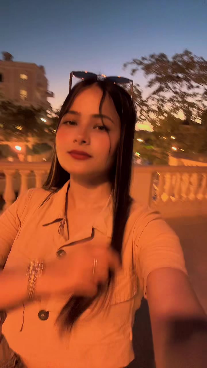 @LaDyStRanger🕊️🥀