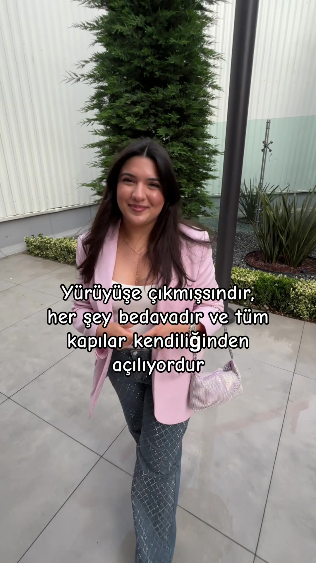 @G&uuml;lnur ୨ৎ