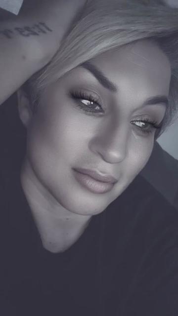@EyeCandiXoX