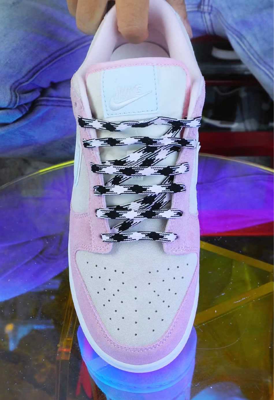 @Lacedsneaker