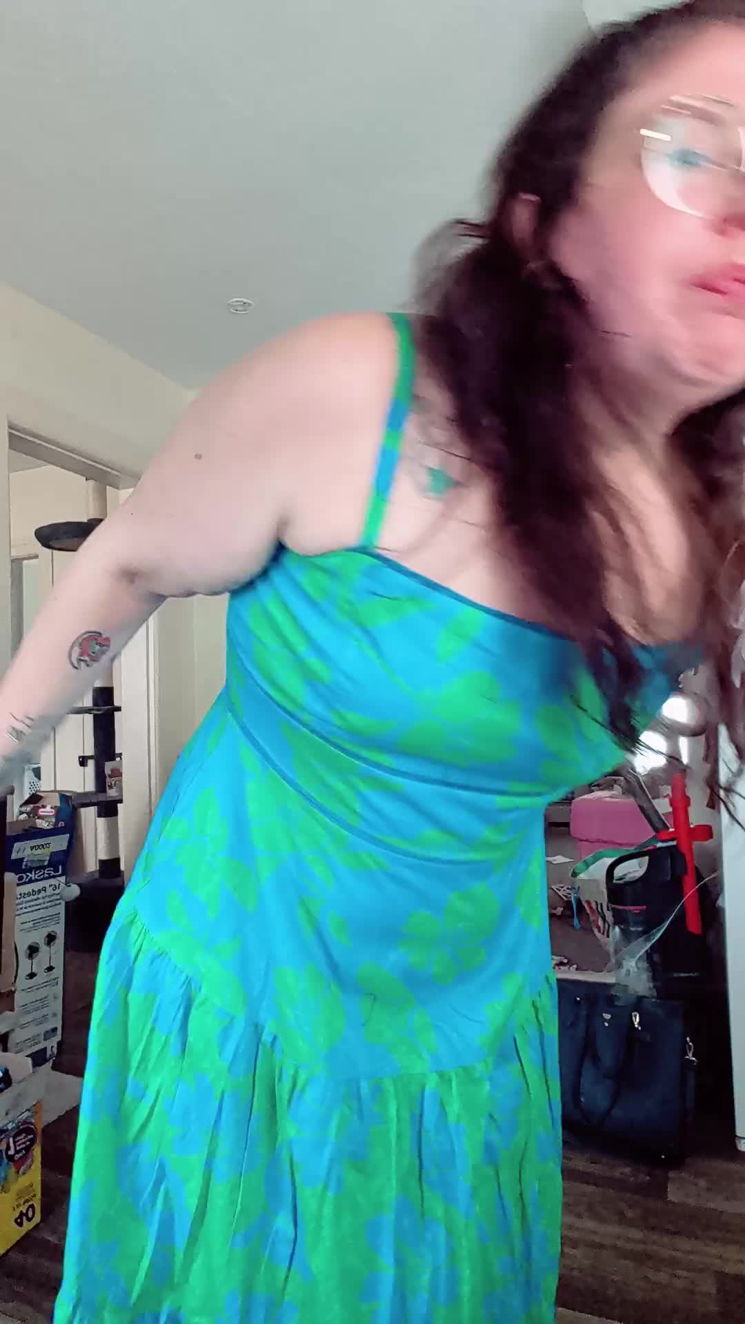 @Chellyissomewhere710