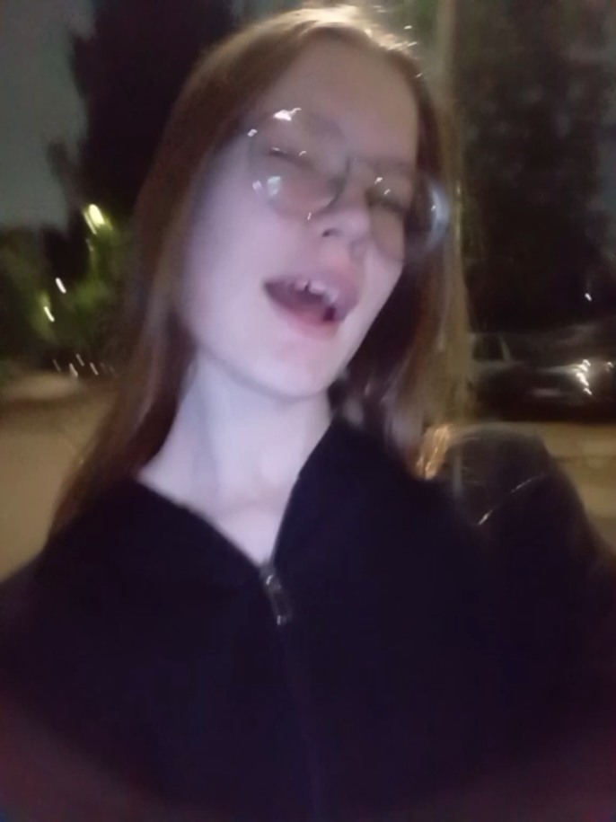 @анютаа