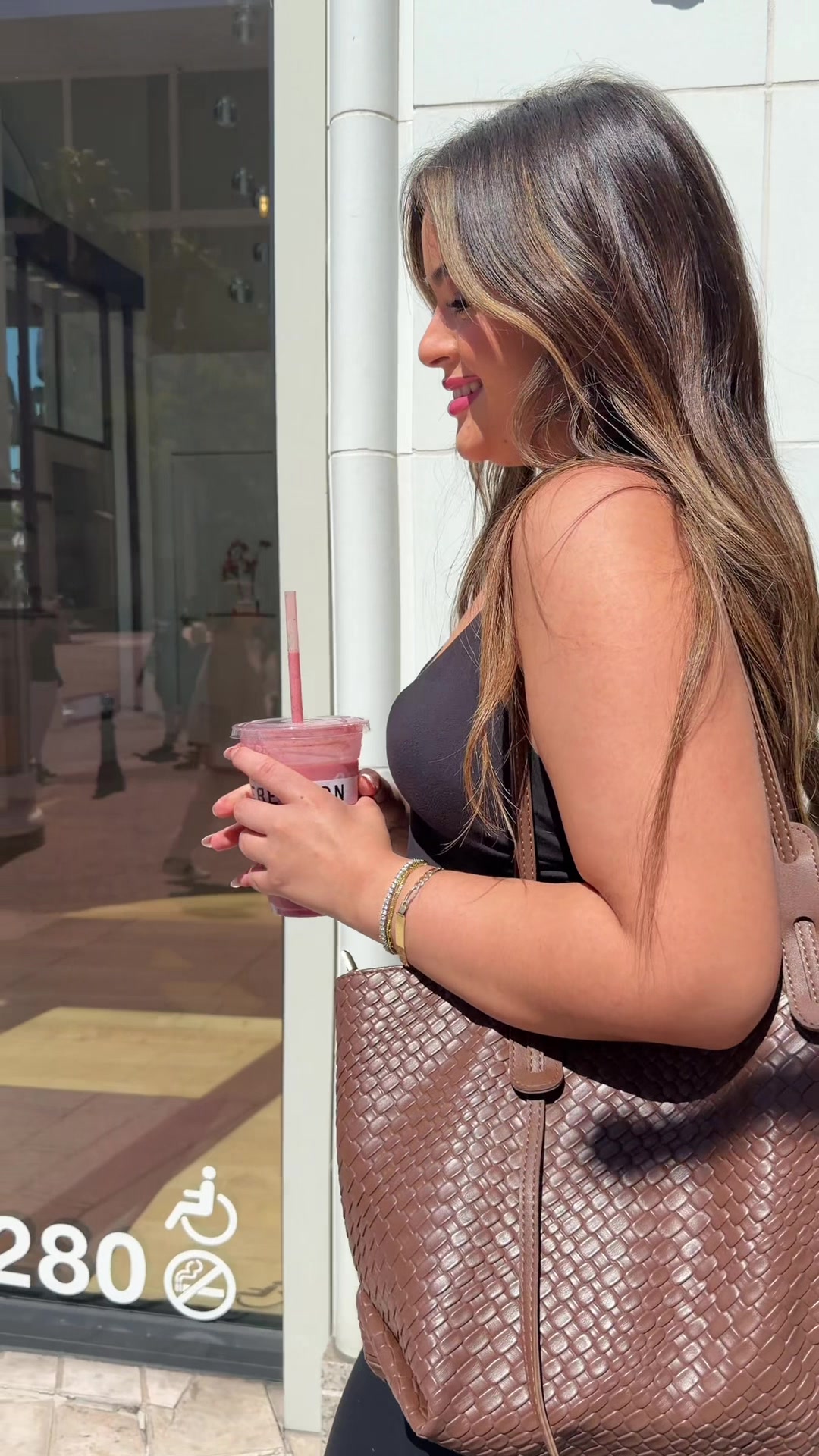 @Josselyn