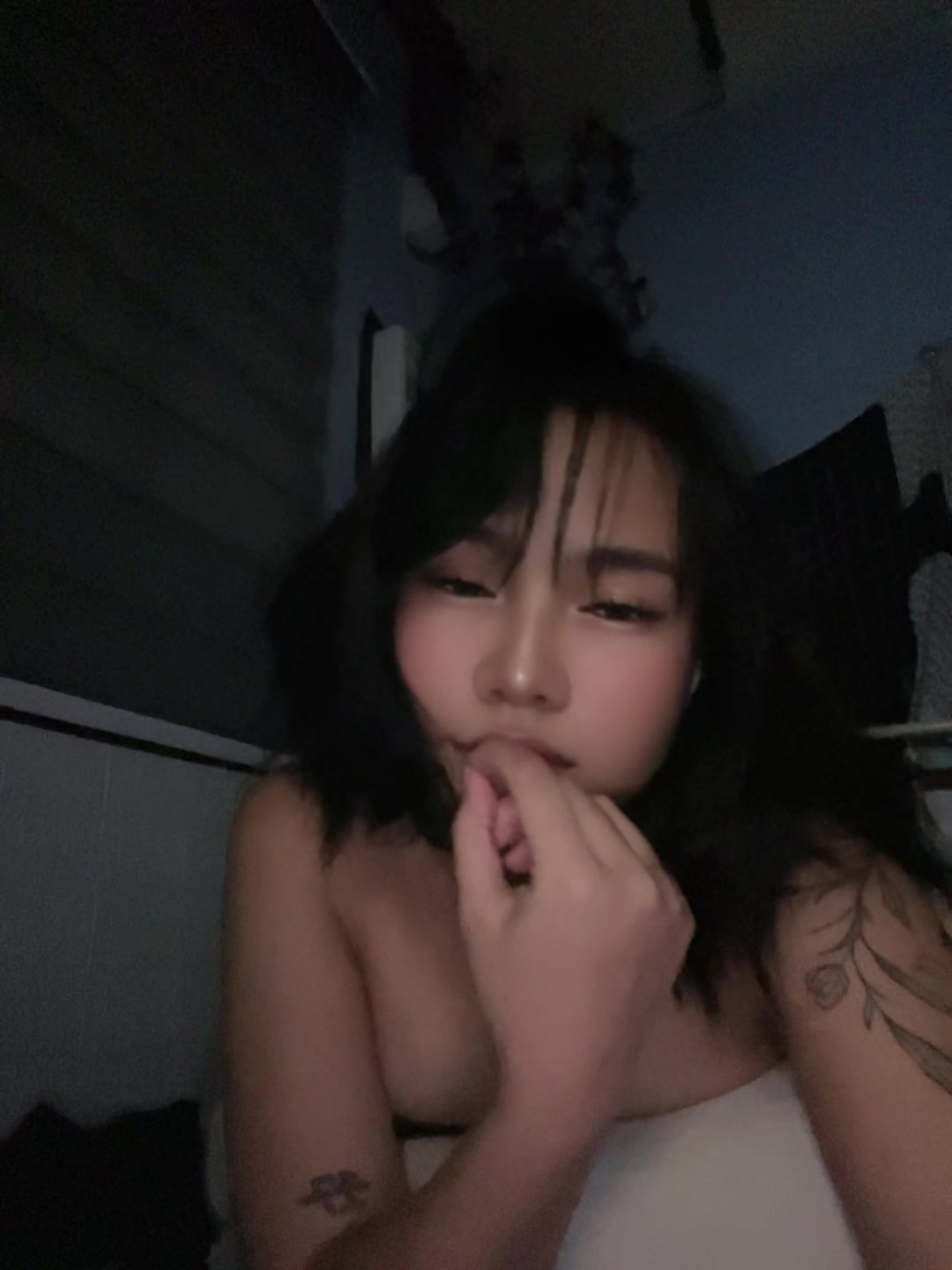 @akisha
