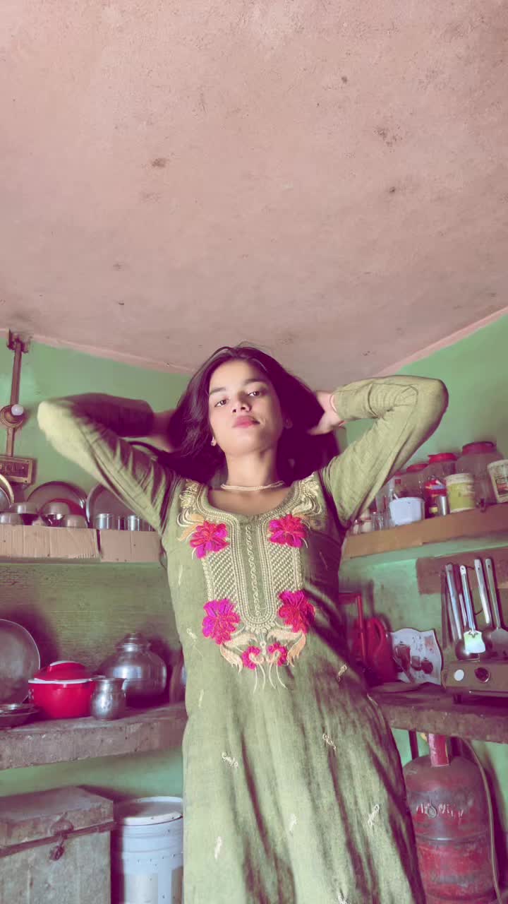 @Ms~अन्जु~1~8~🔥
