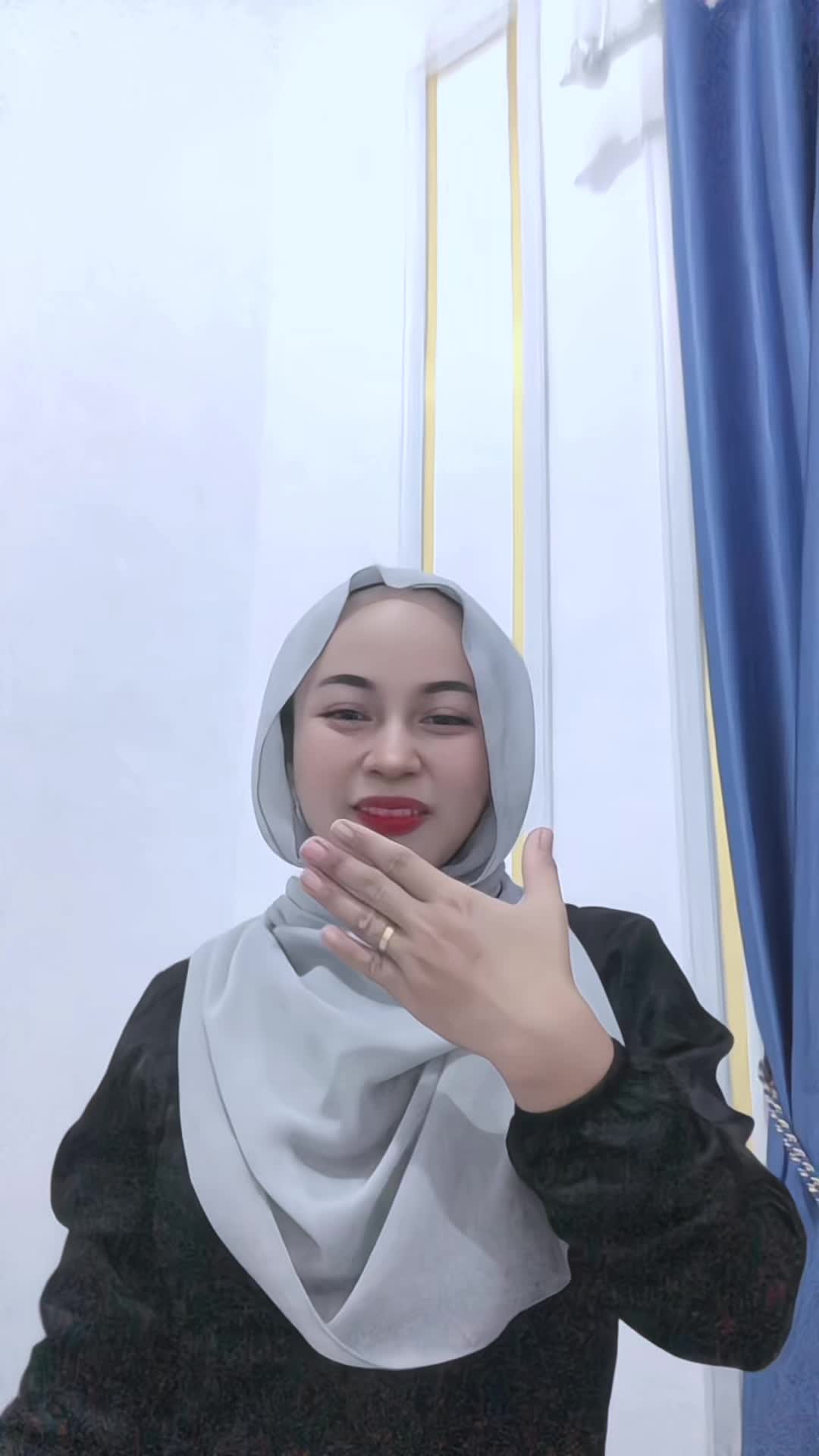 @Melliynta