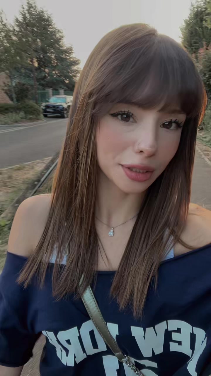 @~๐บ๐จ๐น๐จ๐๏ธ