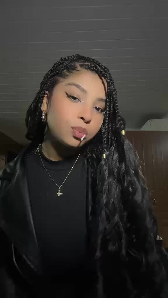 @🖤