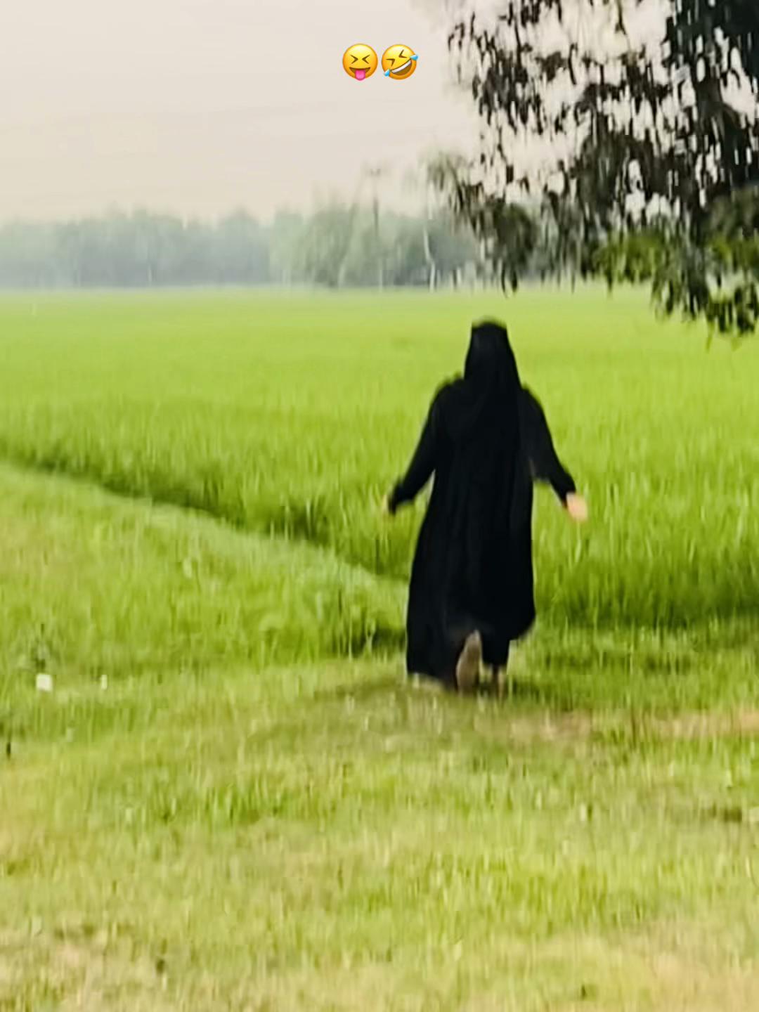 @চাঁদ🌙🖤