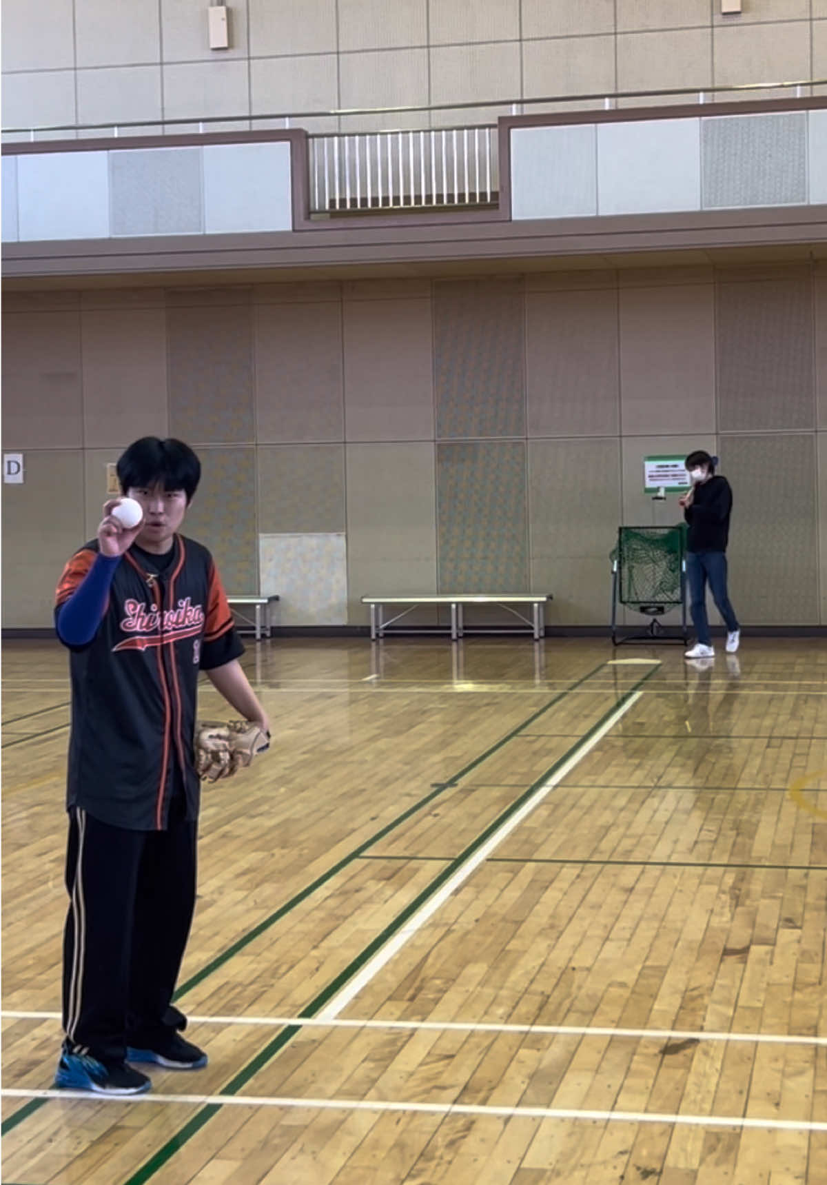 @シロイカスポーツ