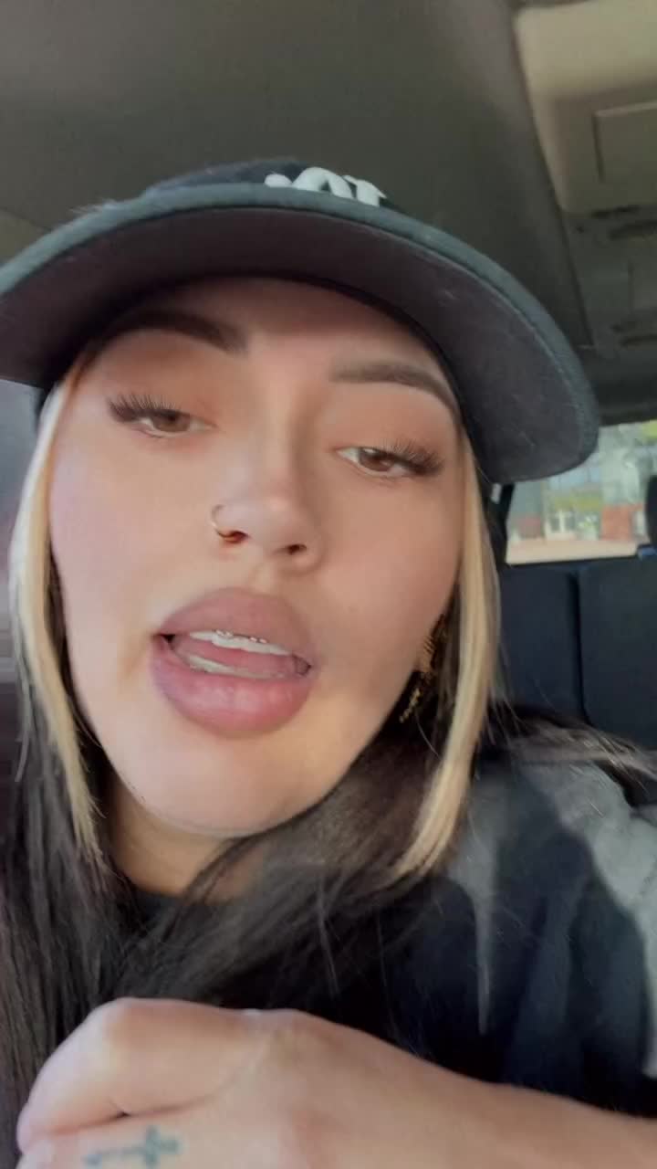 @uwuassallie