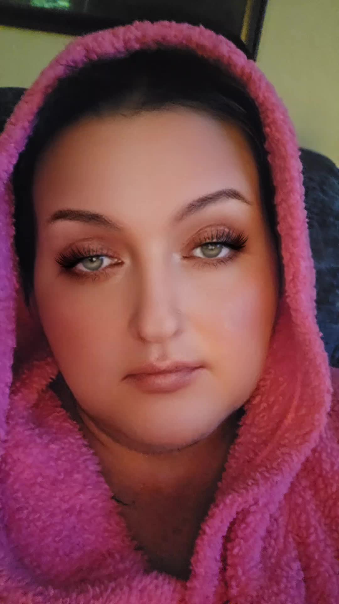 @QueenB