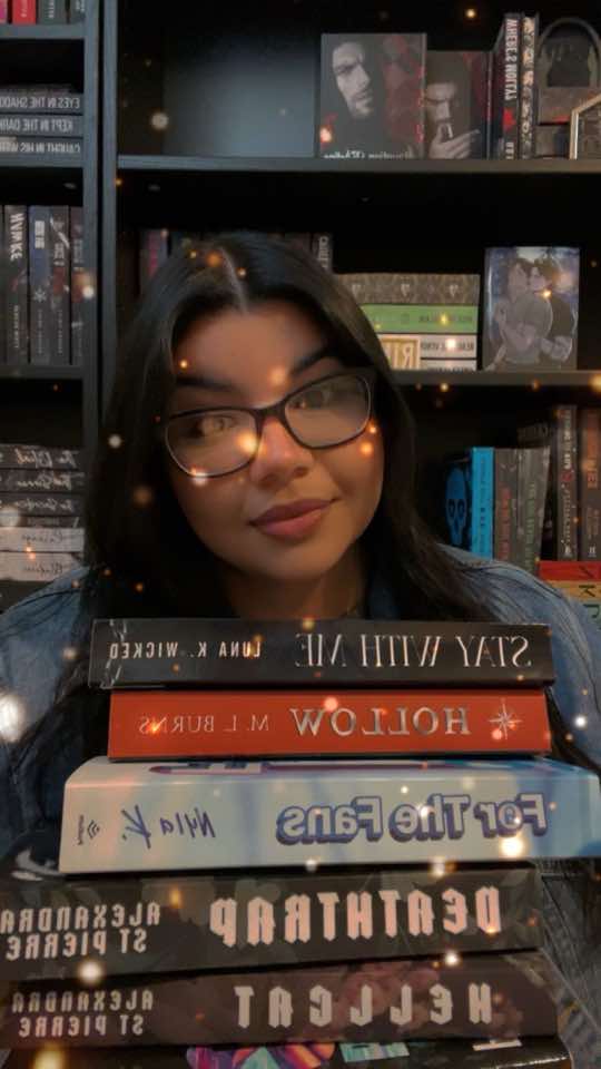 @𝑱𝒖𝒔𝒕𝑴𝒂𝒓𝒊𝒄𝒓𝒖𝒛 📚