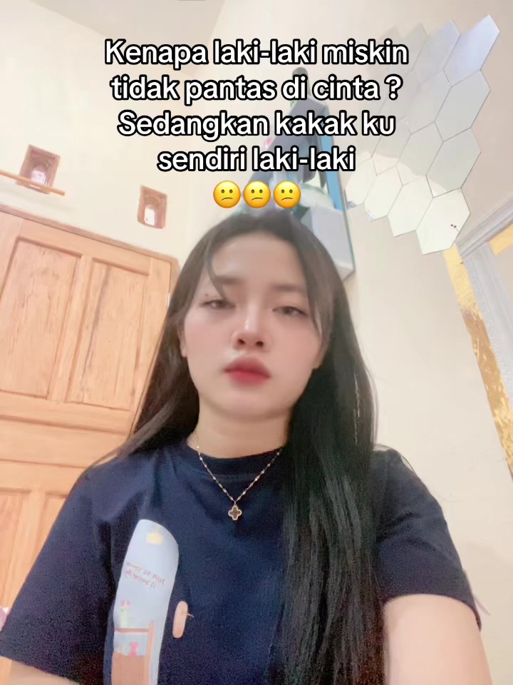 @Anisaratu👑