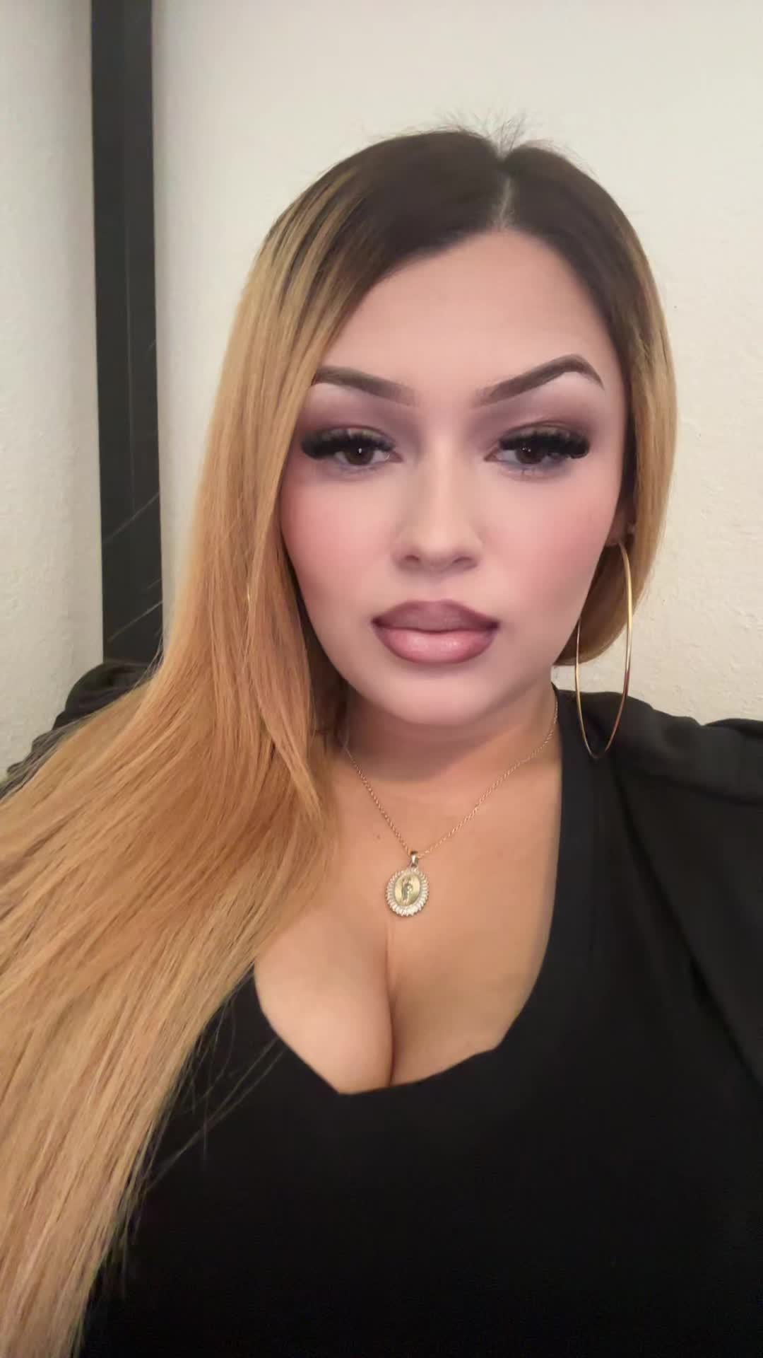 @Celestinaaxo