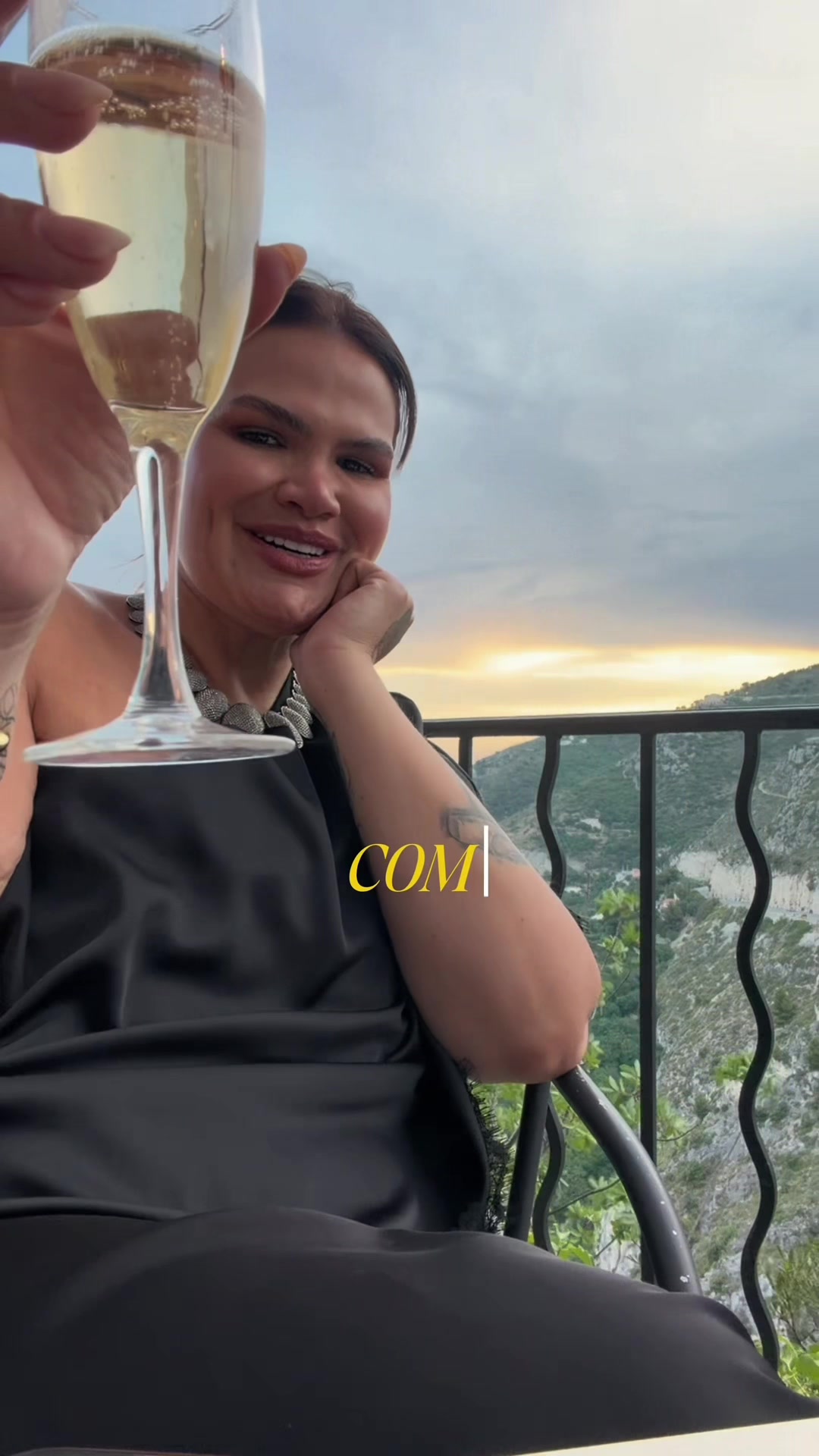 @Thais Carla
