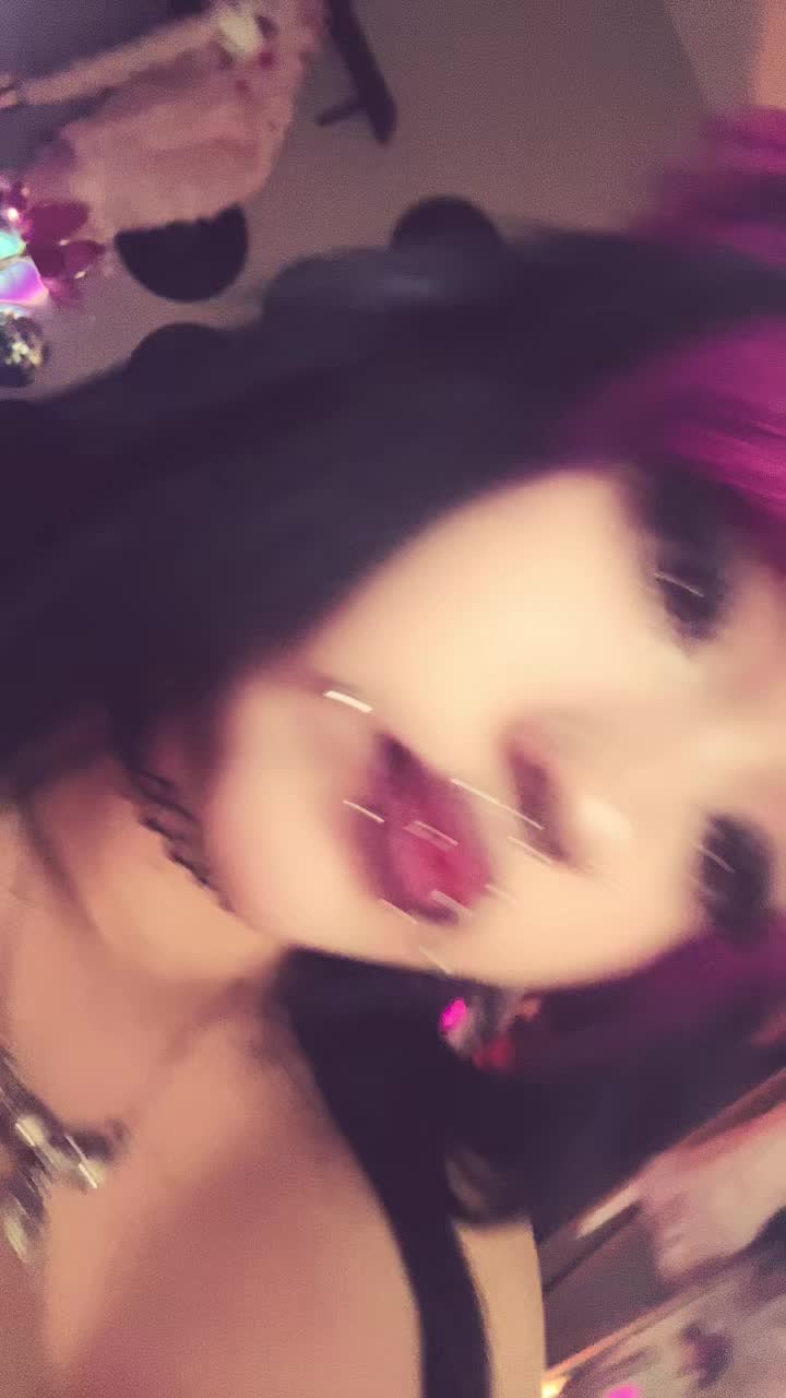 @twinkletoez28