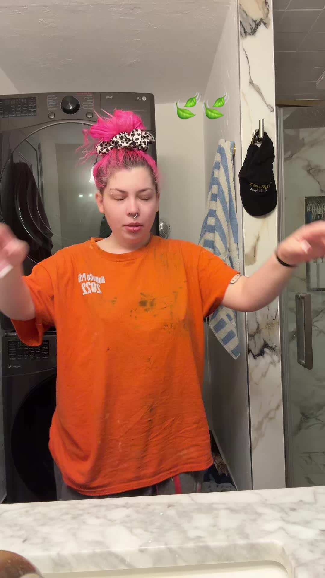 @mshellolitty