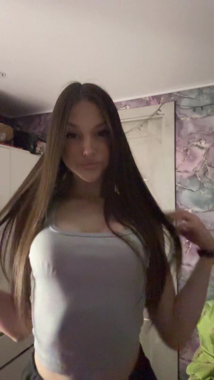@_brunette_7777