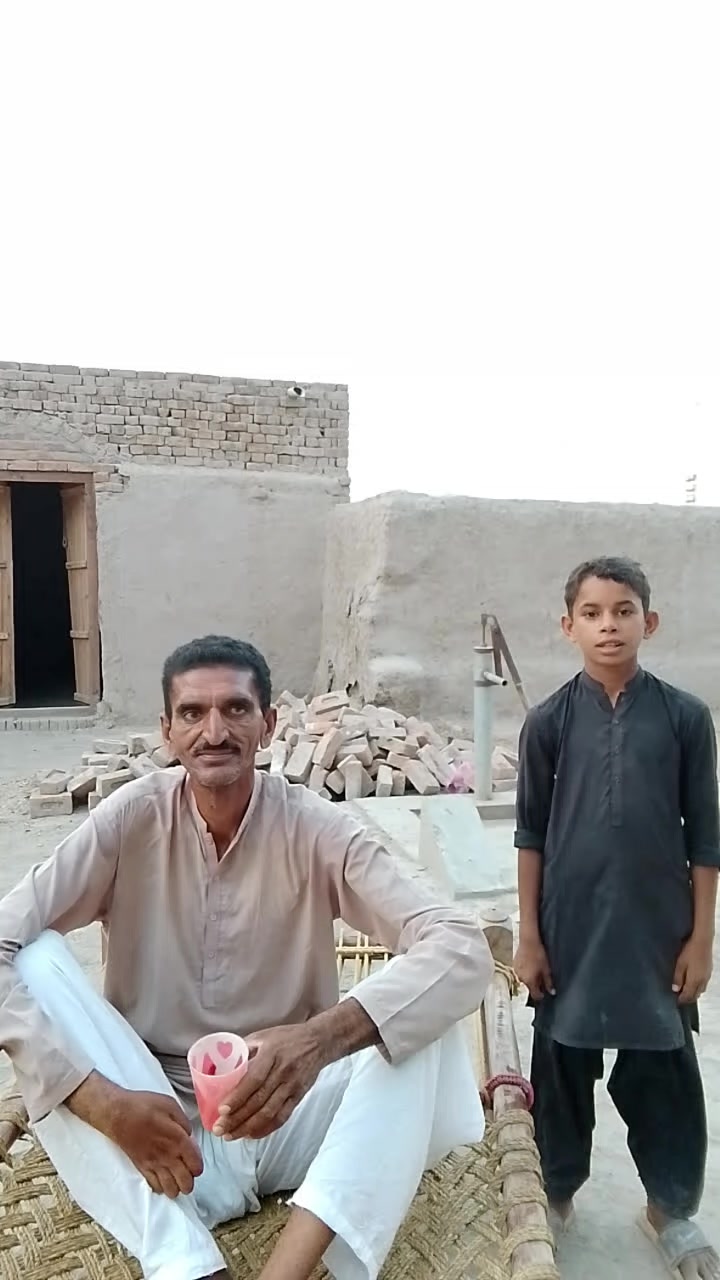 @m Khalid Abbas