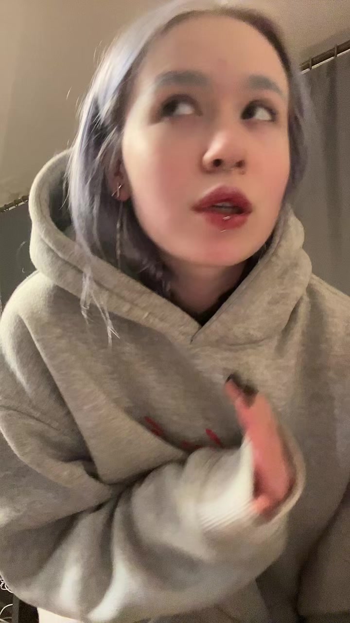 @Кью